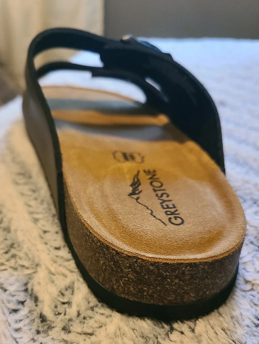 Greystone give feet